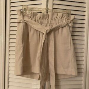 Cream Colored High Waisted Shorts with Tie Sz M Beach Summer Spring Boat